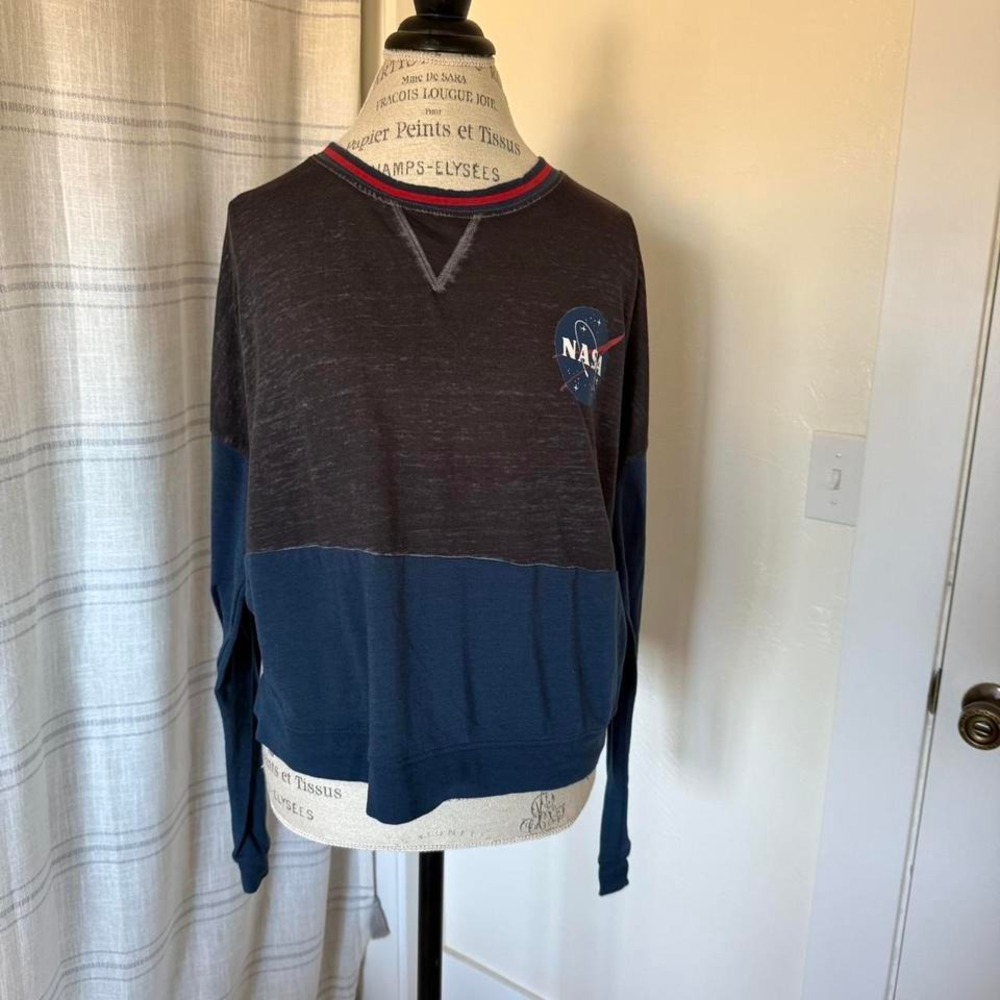 Fifth Sun Navy an Gray Nasa Shirt Size XL
